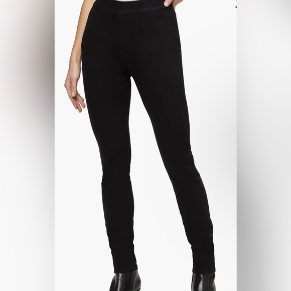 7 For All Mankind Denim - NWT JEN7 by 7For All Mankind BLACK PULL ON SCULPTING JEANS Size 8